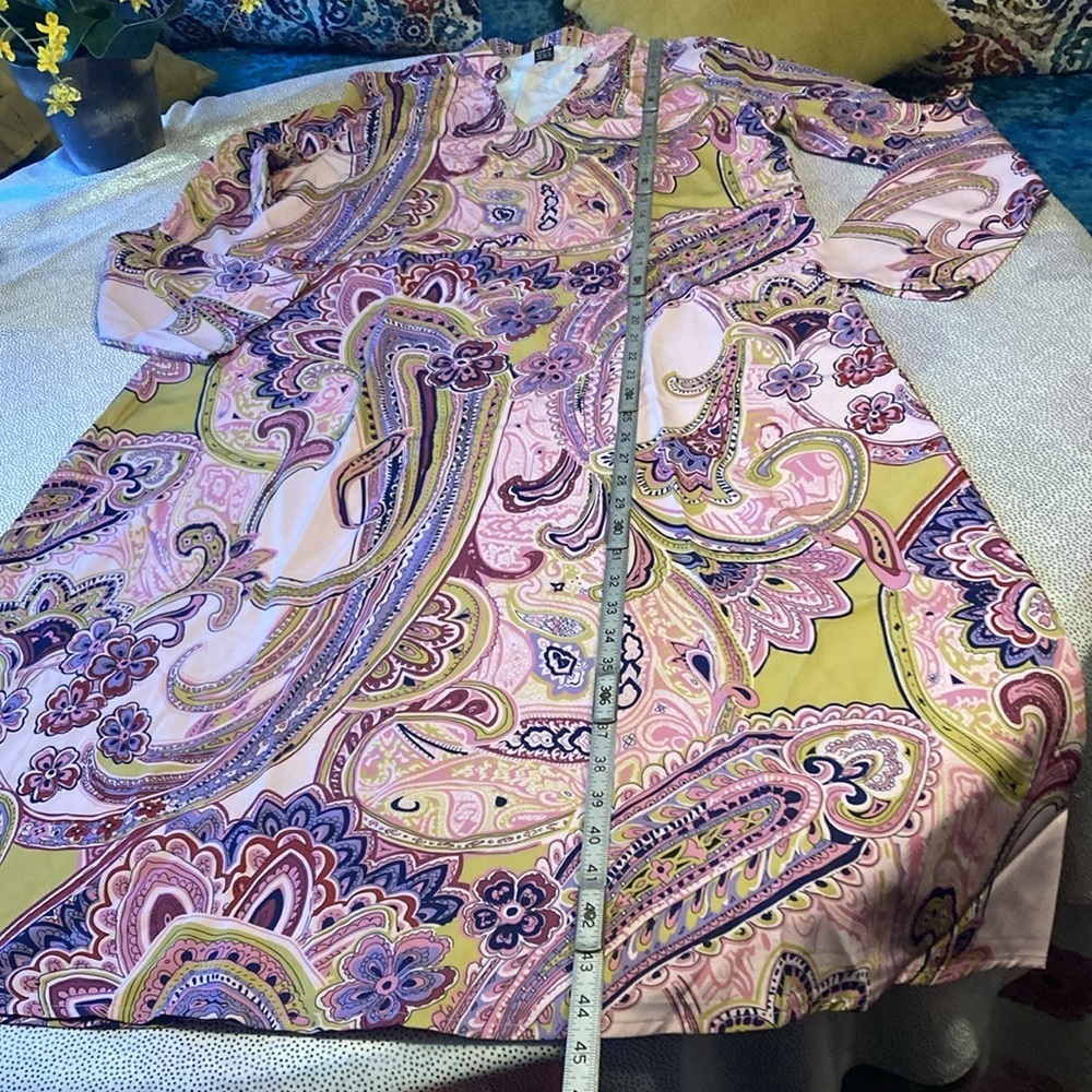 Allover Print Notched Neck Belted Dress size M new without tag - Picture 5 of 13
